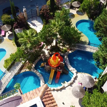 Menada Romance Marine Apartment