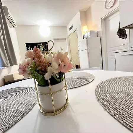 Menada Romance Marine *