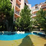 Menada Romance Marine Apartamento *