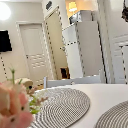 Menada Romance Marine * סאני ביץ'