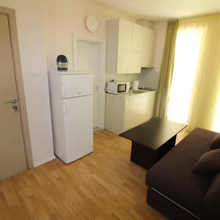 менада романс марин * Слънчев бряг