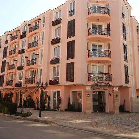 менада романс марин *