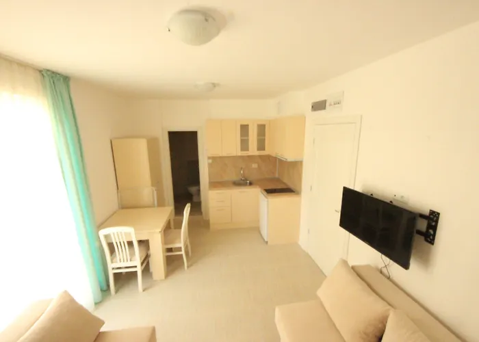 Menada Romance Marine Apartamento Sunny Beach